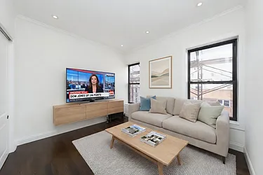1379 Lexington Avenue, #3B