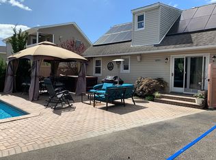 907 Sunrise Ave, Bellmore, NY 11710