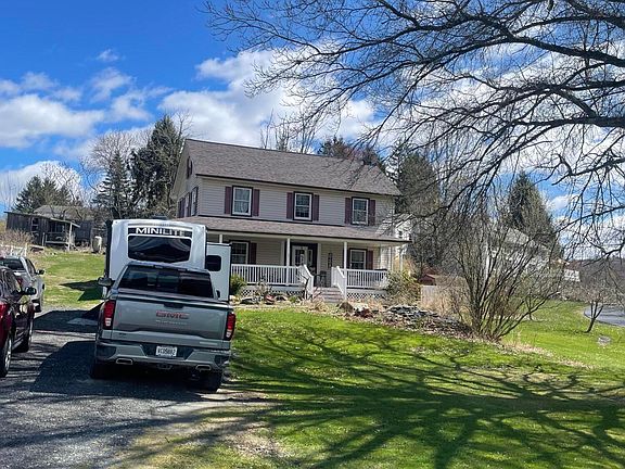 4th image of 628 Gravity Hill Rd