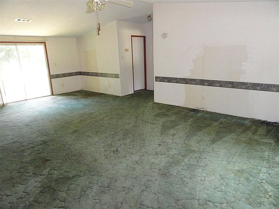 2nd image of 4724 Avenue C
