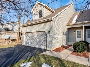 895 Magnolia Ave, Gurnee, IL 60031