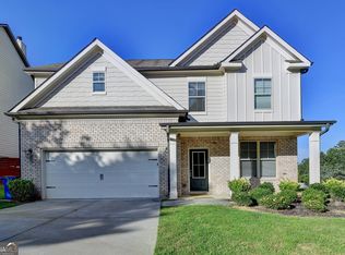 829 Still Hill Ln, Lawrenceville, GA 30045