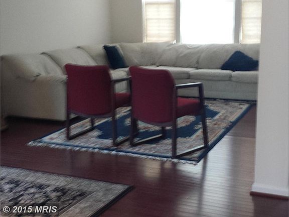 4th image of 1339 N Sewards Ct