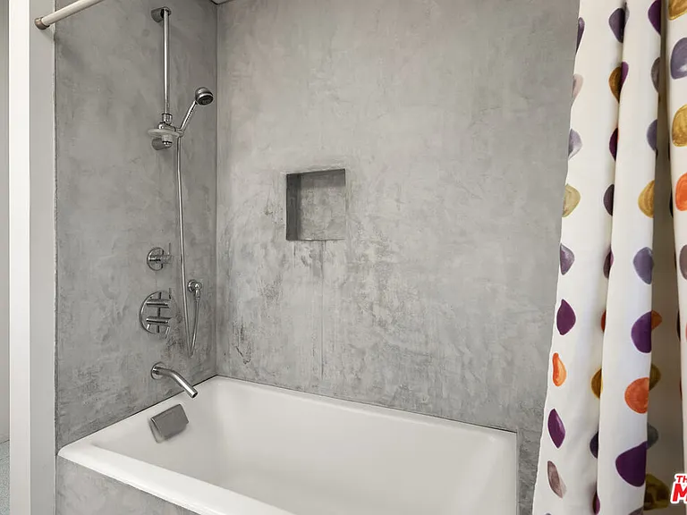 710 Milwood Ave — Photo 23