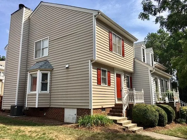 4115 Kaplan Dr — Photo 2