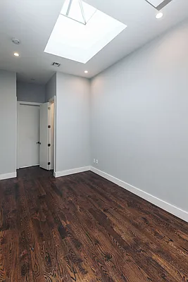 Rented by Nooklyn NYC LLC | media 53