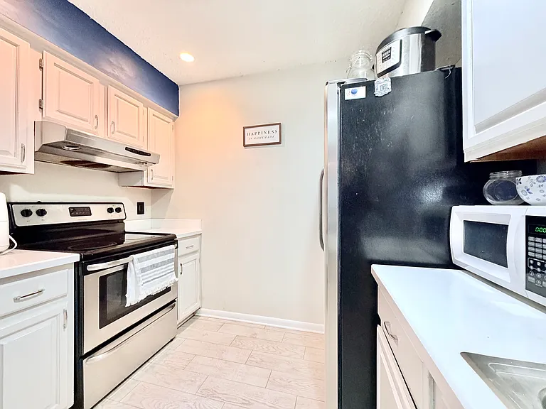 10420 Big Tree Cir W — Photo 7