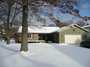 423 Ruddiman Dr, Muskegon, MI 49445