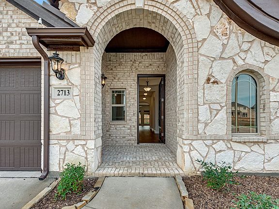 5th image of 2713 Emerald Trace Dr