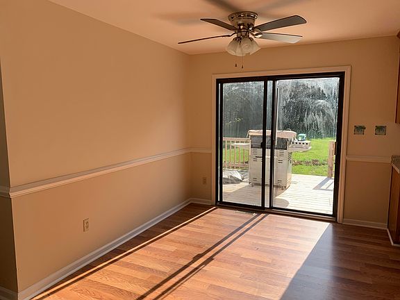 5th image of 295 Lake Park Dr