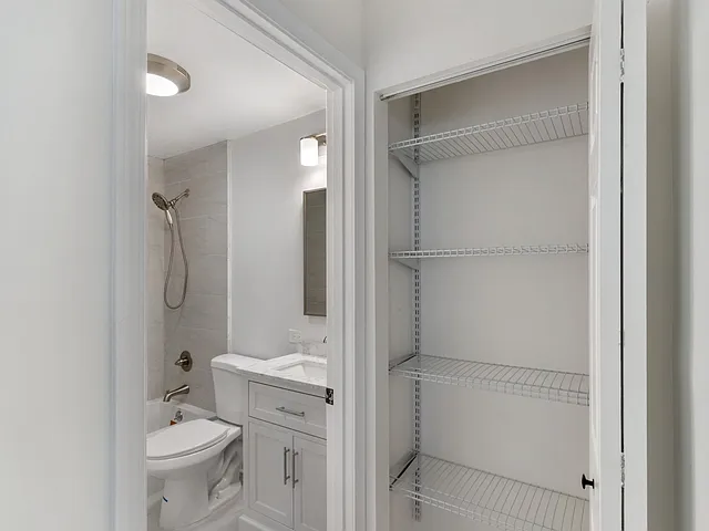 329 Marion Ct — Photo 21