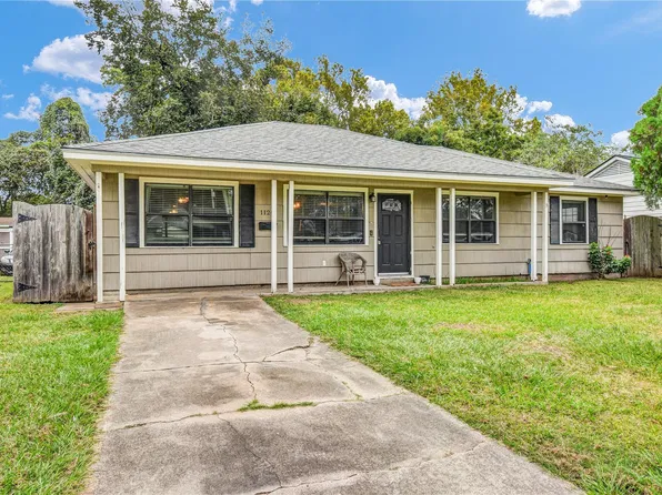 1120 Woodbine Dr, West Columbia, TX 77486