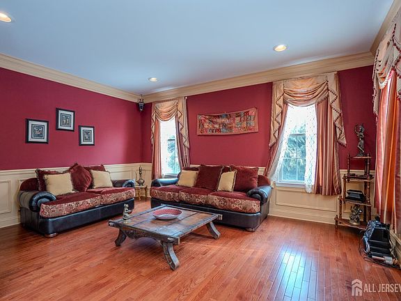 5th image of 2 Rustic Ct