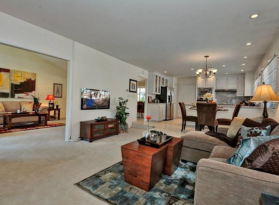 5th image of 1082 Fuchsia Dr