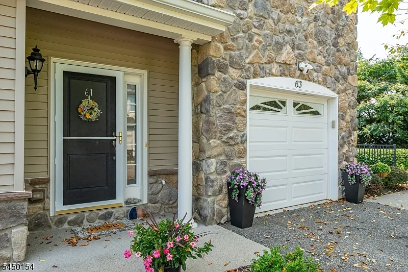 2 bed, 2.5 bath, $3,400 — Photo 2