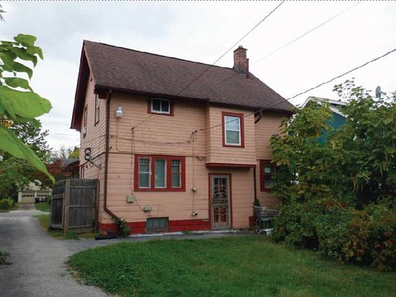 2nd image of 1737 Avalon Rd