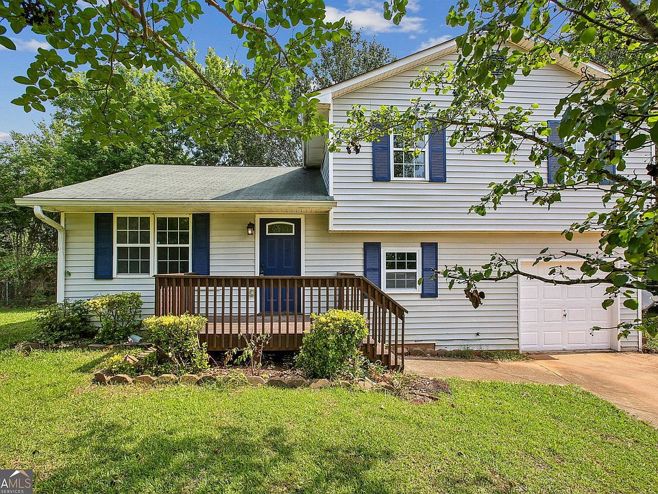 1st image of 658 Earl North Rd