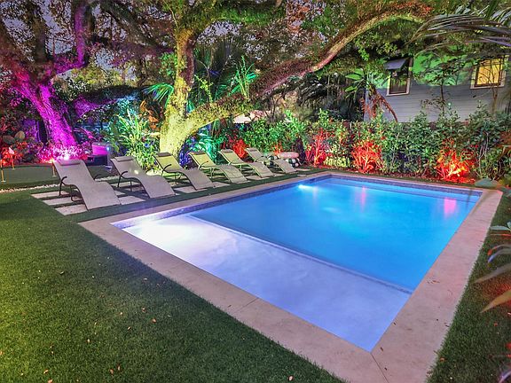 4th image of 626 SW 12th Avenue