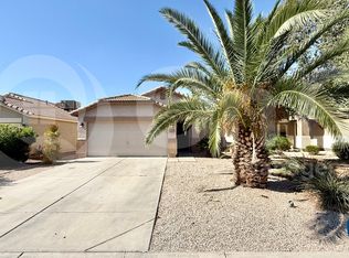 1050 E Vernoa St, San Tan Valley, AZ 85140