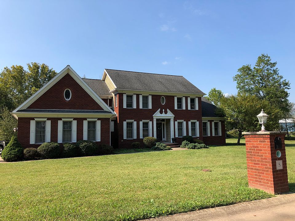 Front Street view