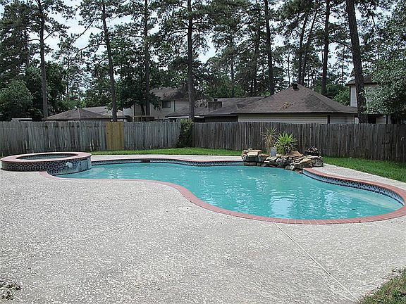 3rd image of 8222 Amurwood Dr