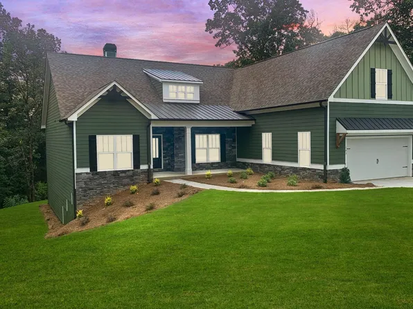 167 Highland Pointe Dr, Ellijay, GA 30540