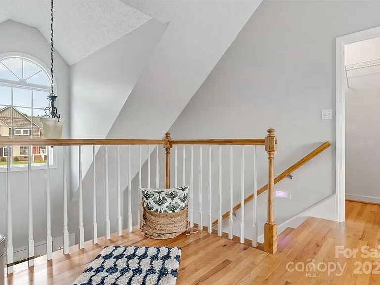 113 Caldonia Dr — Photo 29
