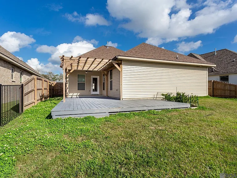 6356 Lake Edge Dr — Photo 19