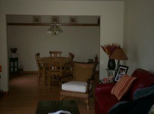 642 Crestline Dr, Decatur, IL 62526