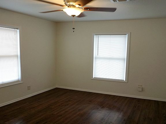 3rd image of 110 Dickey Ave