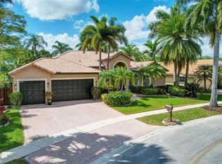 5 NW 108th Way, Plantation, FL 33324