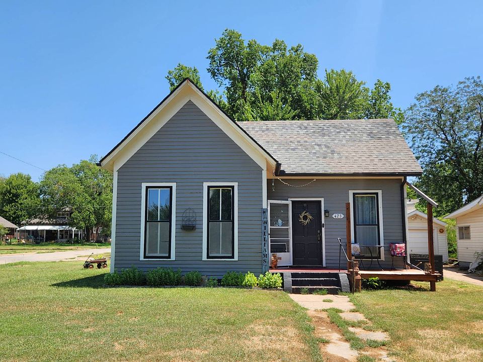 1st image of 423 N Jennings Ave