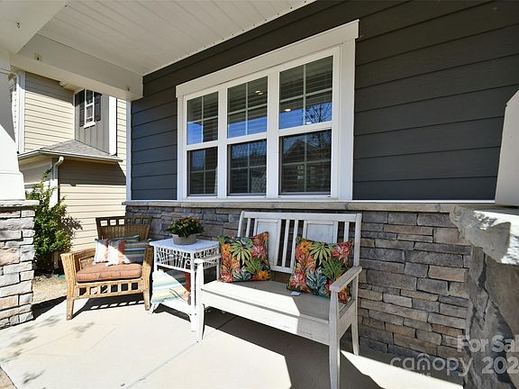 2nd image of 5079 Lily Pond Cir