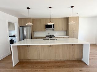 6300 Teesdale Ave, North Hollywood, CA 91606