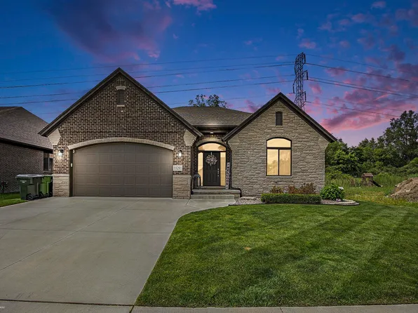 55291 Hanford Ct, Shelby Township, MI 48316