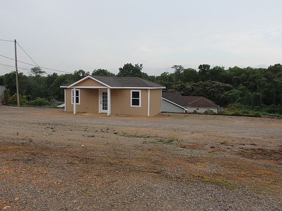 2nd image of 2069 Highway 72