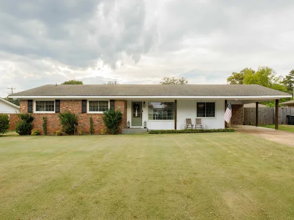 506 E Lakeside Dr, Florence, AL 35630