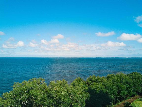 2nd image of 1700 Scenic Highway 401