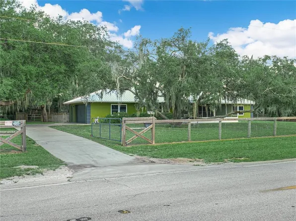 2289 Walk In Water Rd, Lake Wales, FL 33898