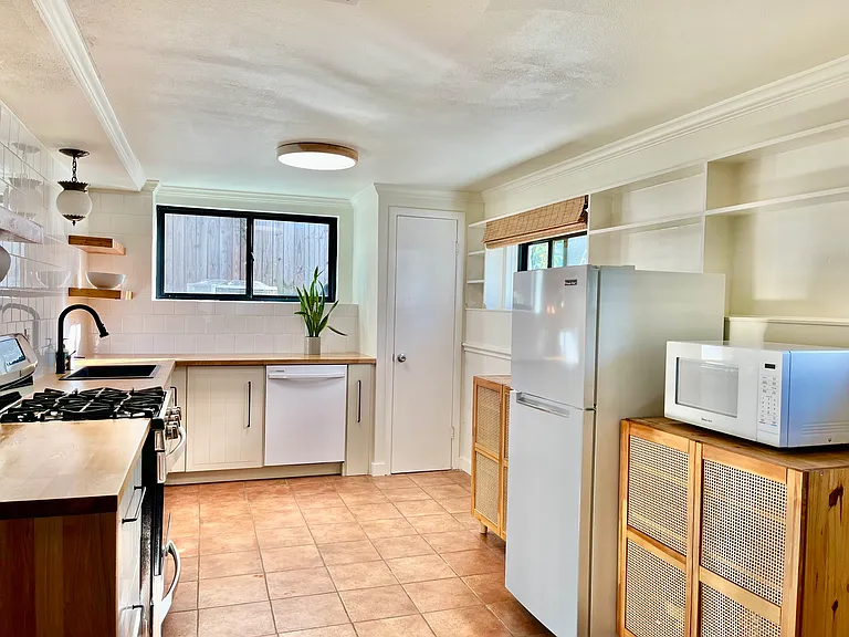 3811 Wilson St — Photo 12