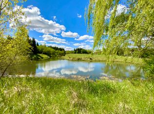 38320 Delafield Rd, Summit, WI 53066