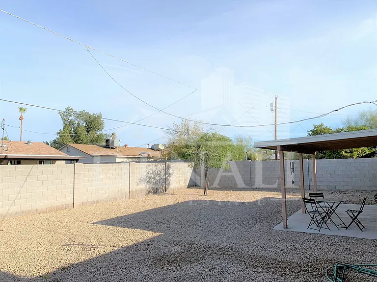 3510 E Ludlow Dr — Photo 13