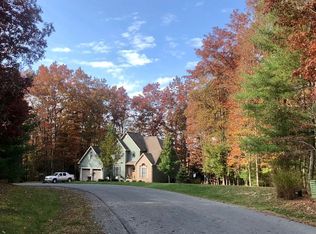 104 Hawkesworth Ln, Daniels, WV 25832