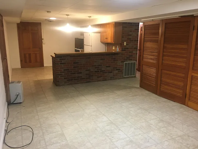 207 S Lincoln Park Dr #E — Photo 2