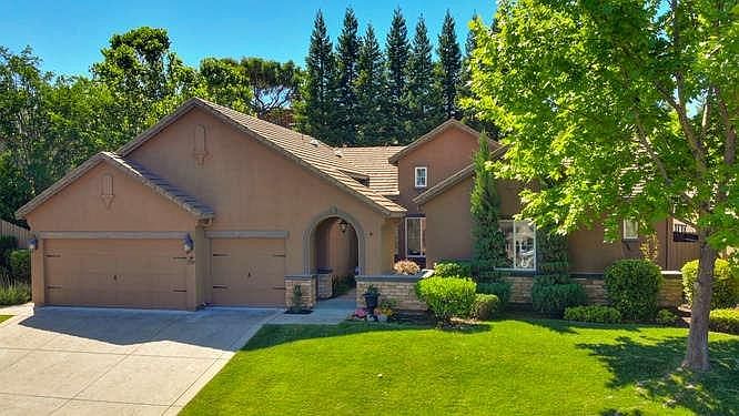1st image of 2756 Carradale Dr