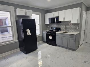 35 Hurlburt St #1A, New Haven, CT 06519