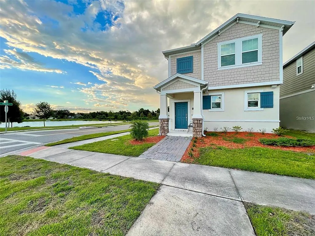 3 bed, 2.5 bath, 1802 sqft, $2,650 — Photo 4