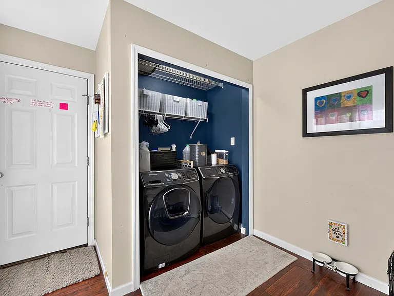 205 Coachgate Ln — Photo 11