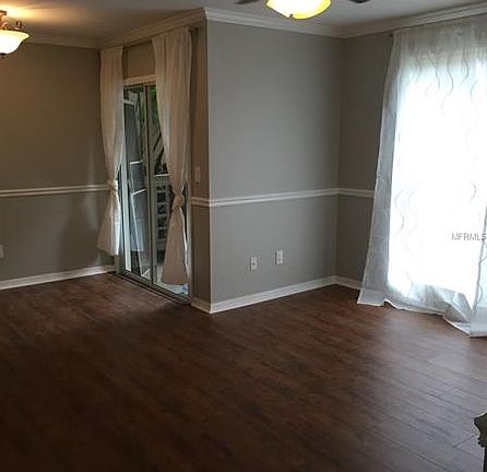 3rd image of 606 S Albany Ave APT 2