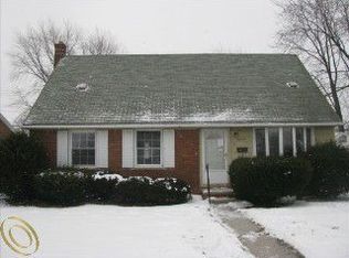 16037 McCann St, Southgate, MI 48195